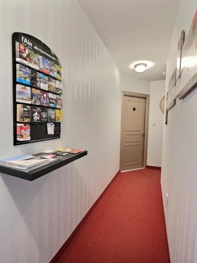 Les Platanes Hotel Gorrevod Екстериор снимка