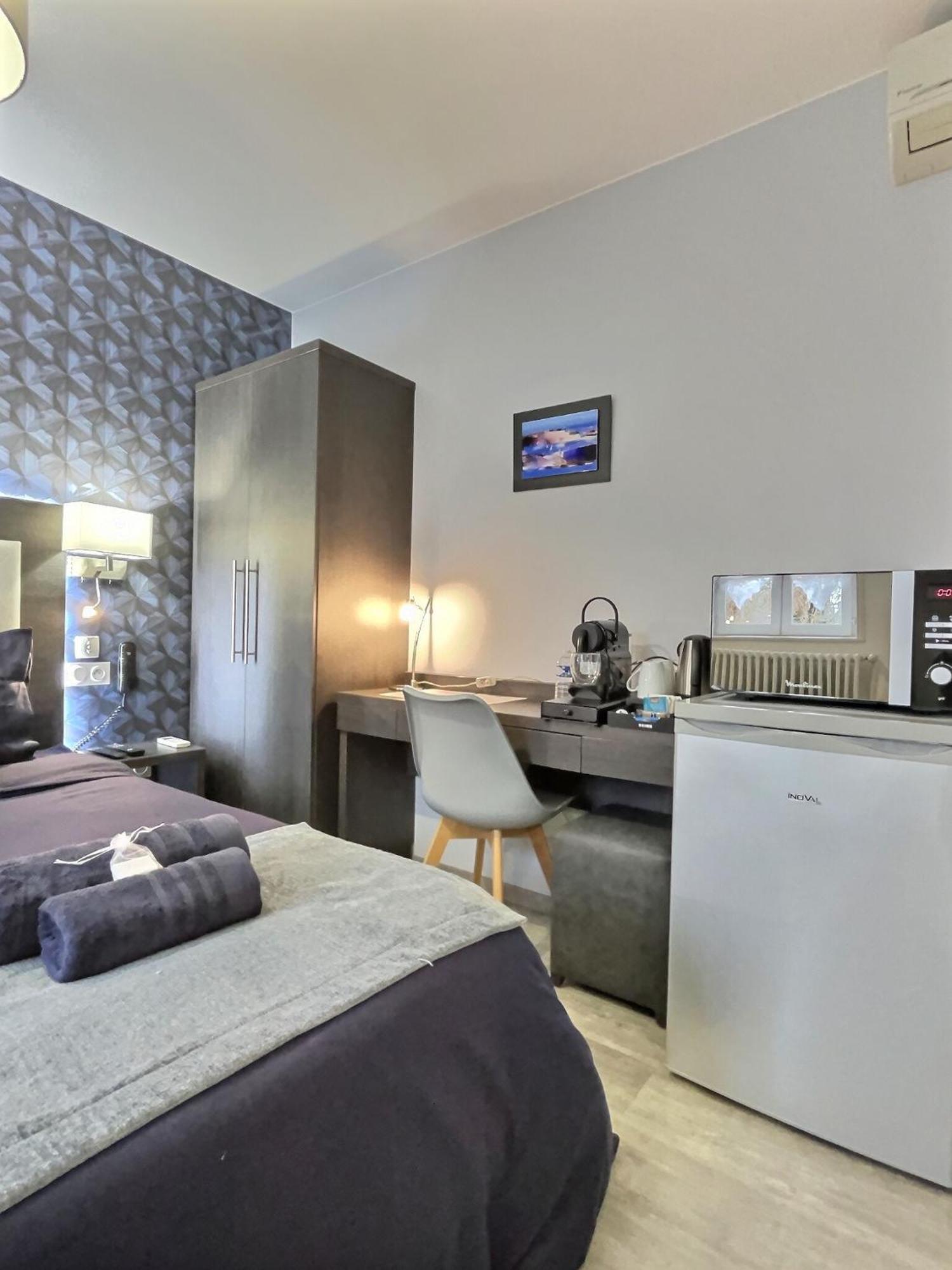 Les Platanes Hotel Gorrevod Екстериор снимка